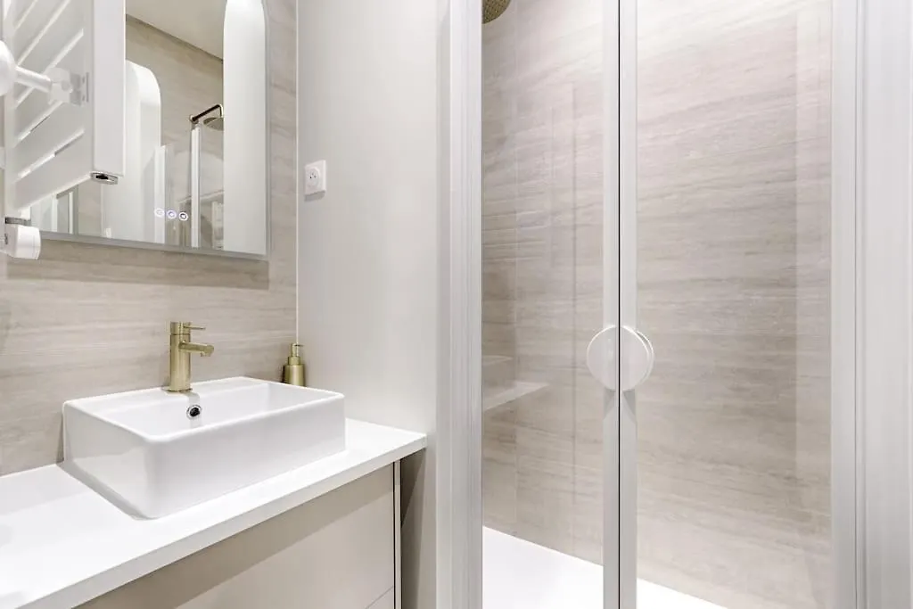 Luxury Apartment 1Br Montmartre Condorcet Париж